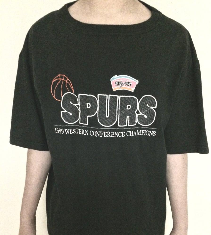 Image of VINTAGE 1999 SPURS TEE SHIRT