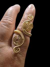 Image 3 of Gold Swirl Ring