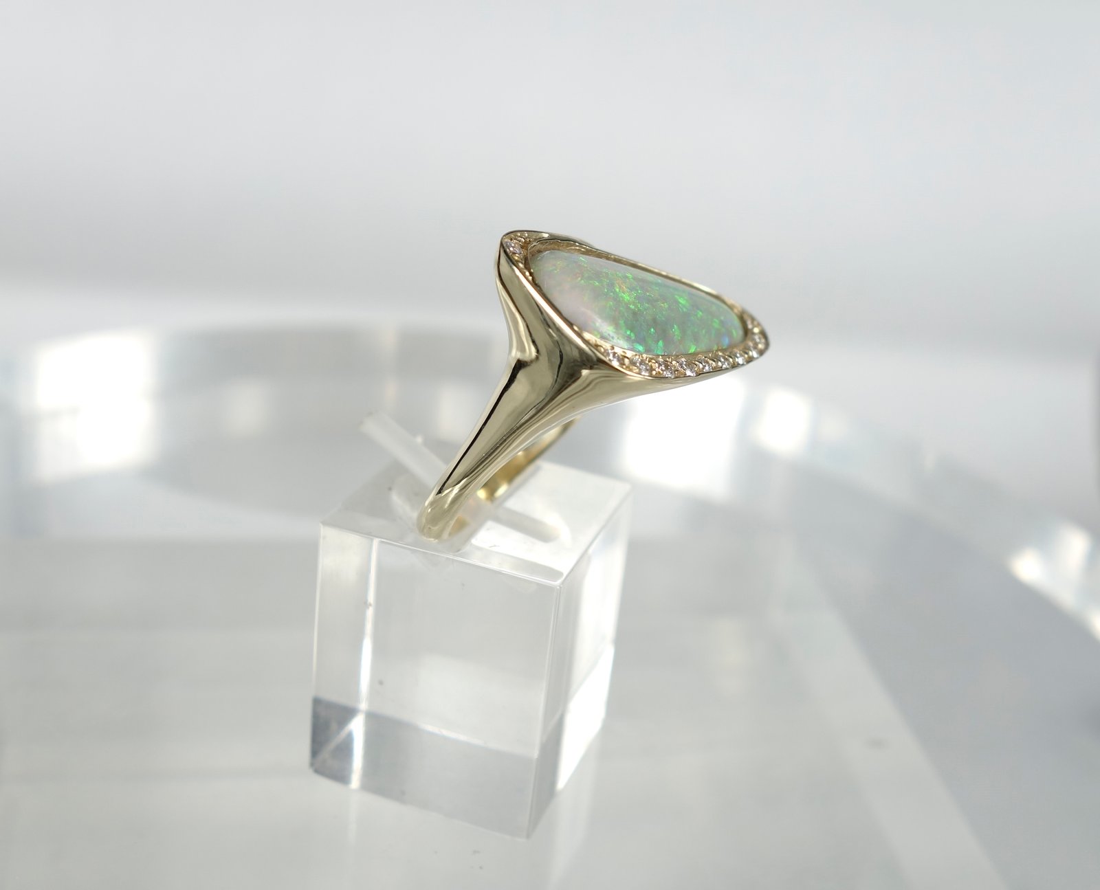 Contemporary opal outlet rings