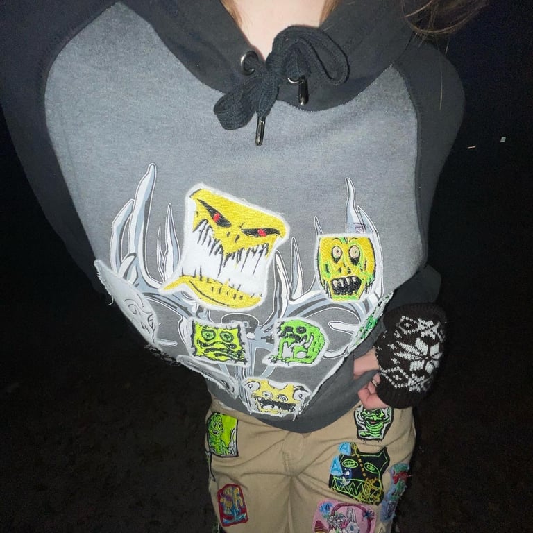 Cryptids hoodie [XL] Image 5