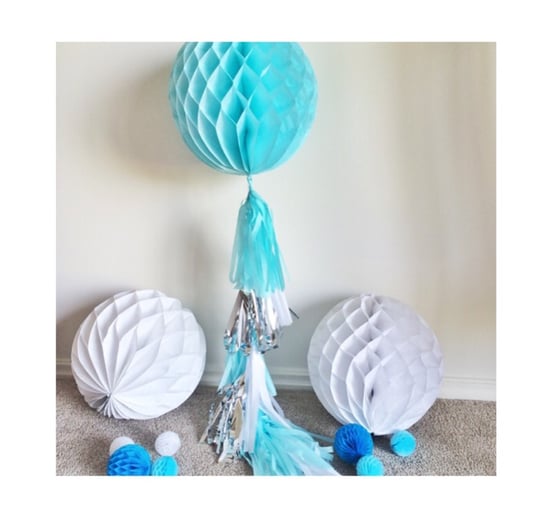 Image of Honeycomb Tassel Floats