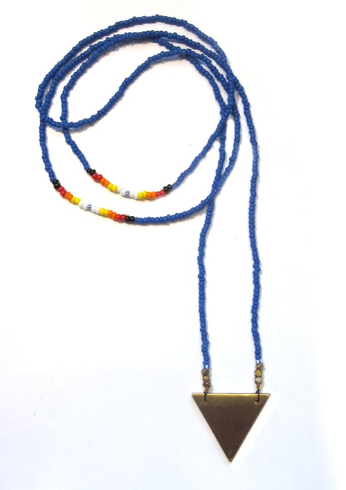 Image of TRIANGLE hand-beaded necklace