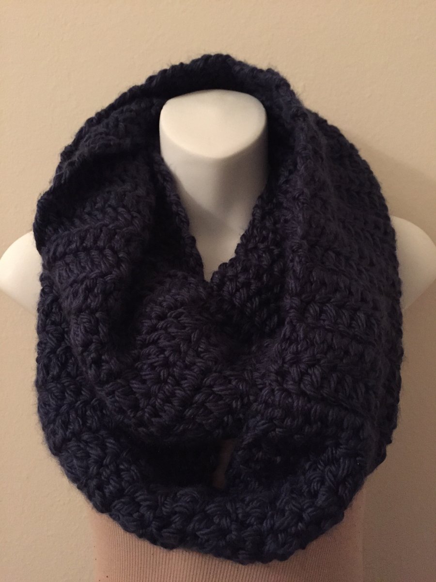Image of Crochet Infinity Scarf