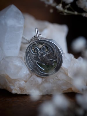 Image of NYX { MOSS AGATE }