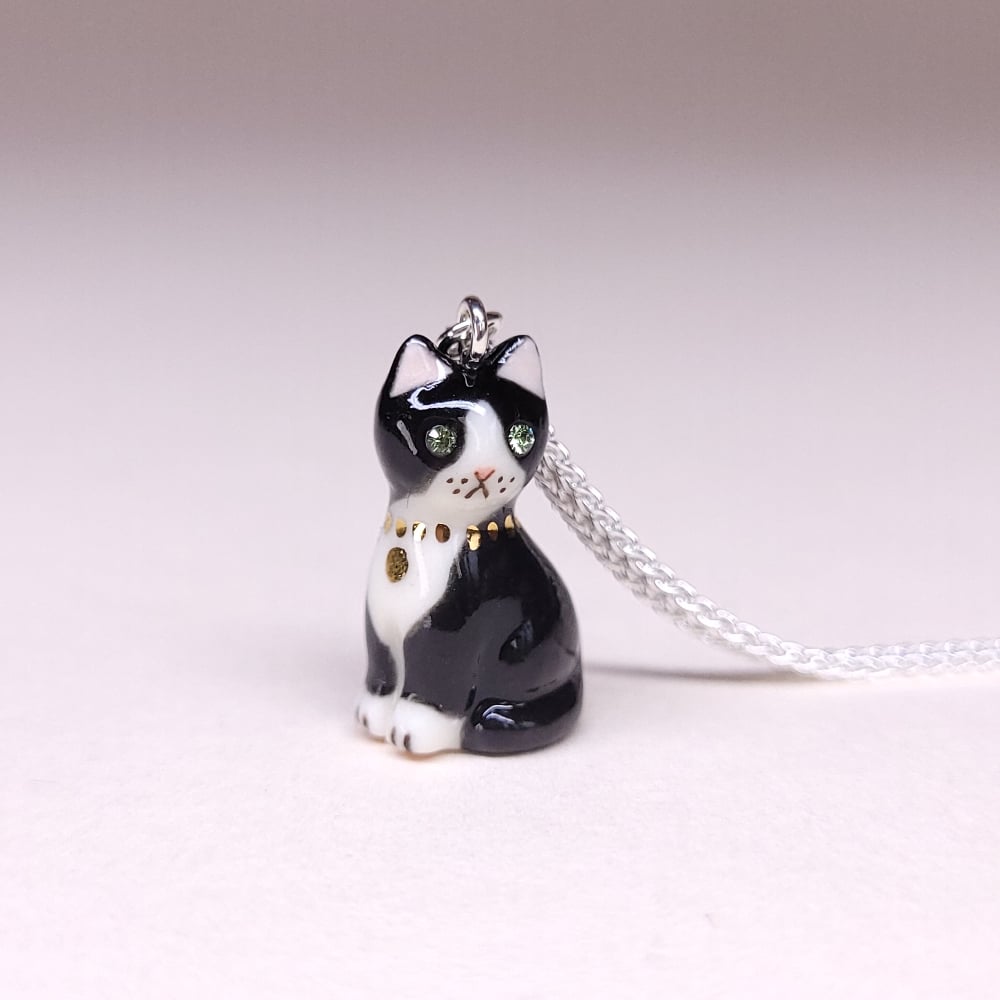 Image of Tuxedo Porcelain & Sterling Silver Sitting Kitten Pendant