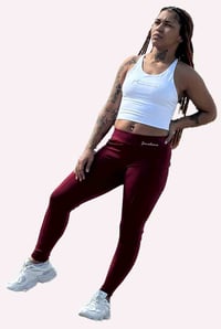 Image 3 of Essence Active Luxe