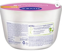Image 6 of Nivea Cuidado Tono Natural 5in1 Crema Facial Set 2