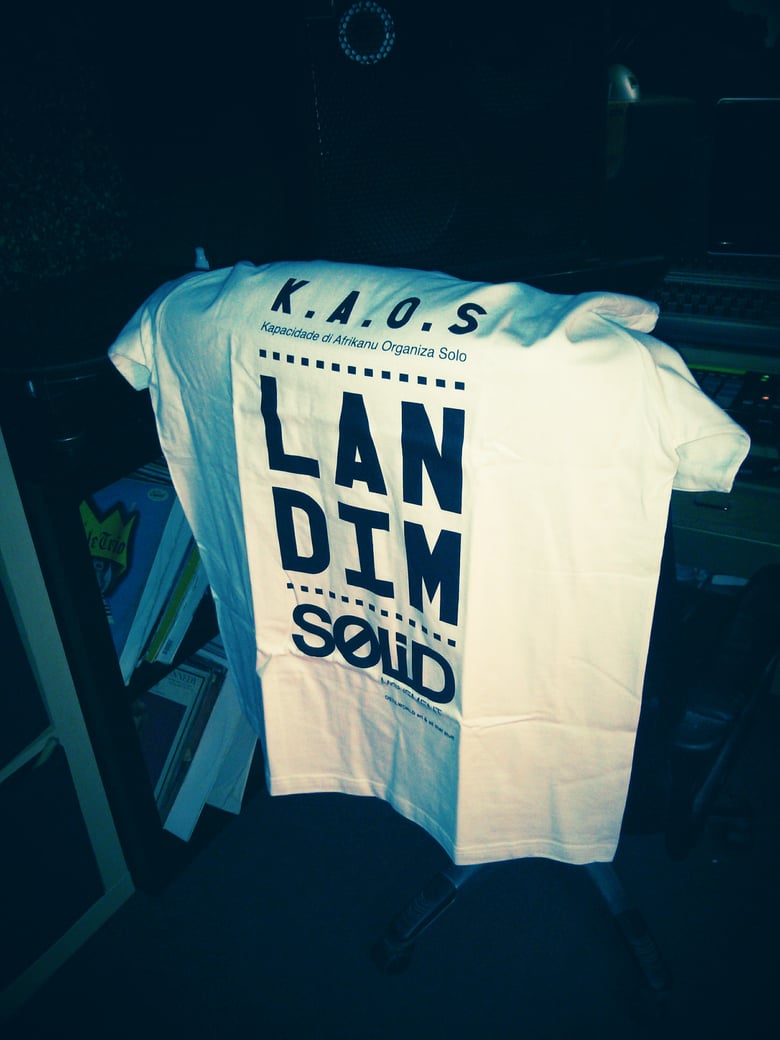 Image of Kaos T-Shirt