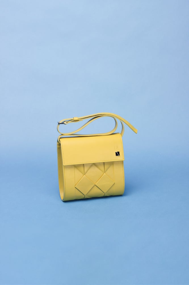 Image of DIVA INVERTED shoulder bag