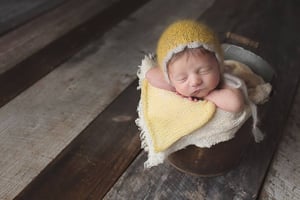 Image of Dainty Bonnet