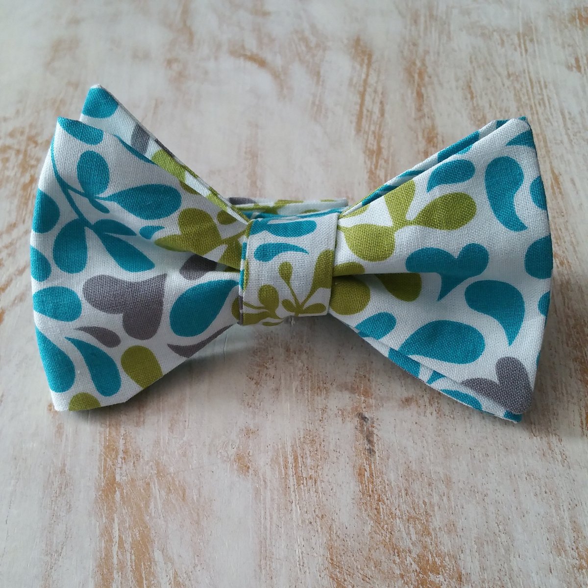THERMAL SPRING BOW TIE | The Corvan Collection