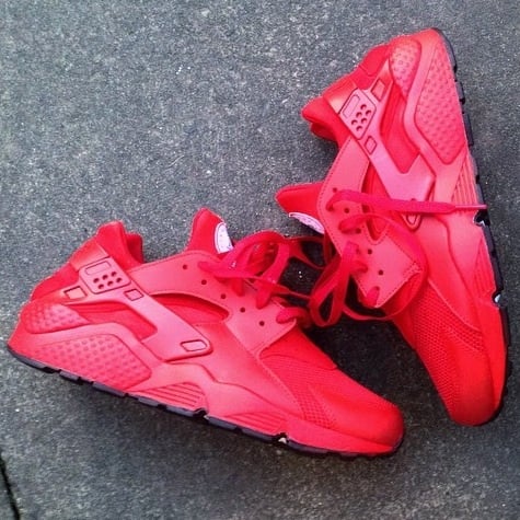 Image of Triple Red Huarache (Black sole)