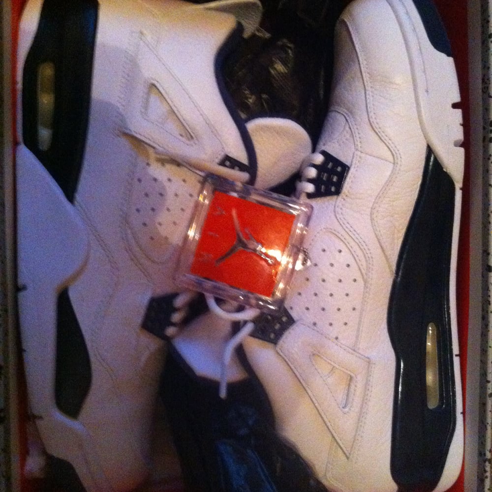 Image of VNDS Legend Blue Air Jordan 4 size 11.5