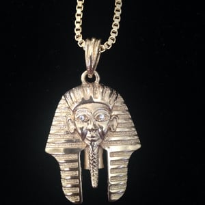 Image of Pharoah/eye of Horus