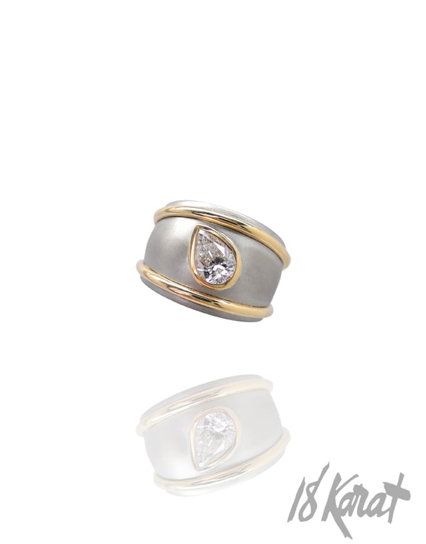 Linda's Engagement Ring - 18Karat Studio+Gallery