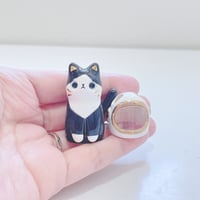 Image 4 of Tuxedo cat with astronaut helmet ceramic figurine (helmet cover version)