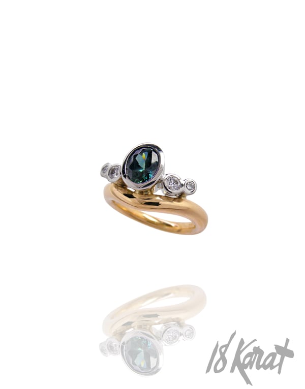 Zahra's Engagement Ring - 18Karat Studio+Gallery