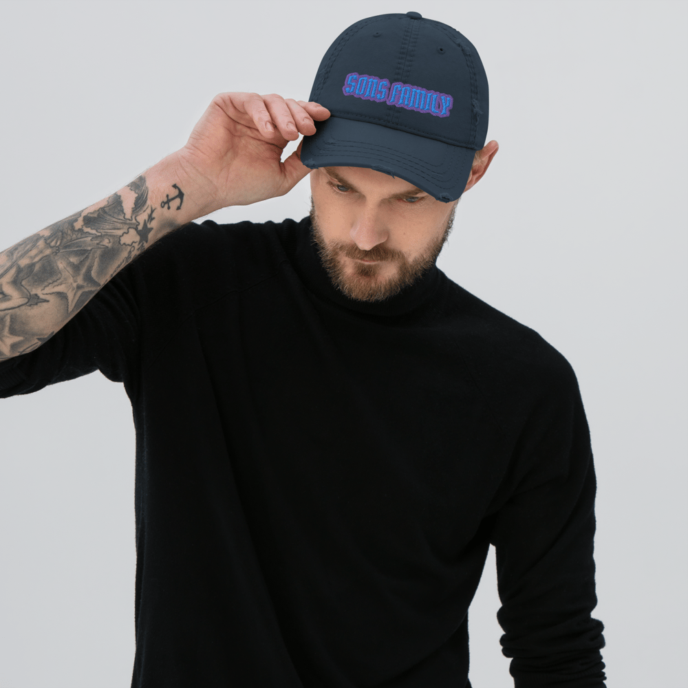EMBROIDERED FAMILY COLORS DISTRESSED HAT