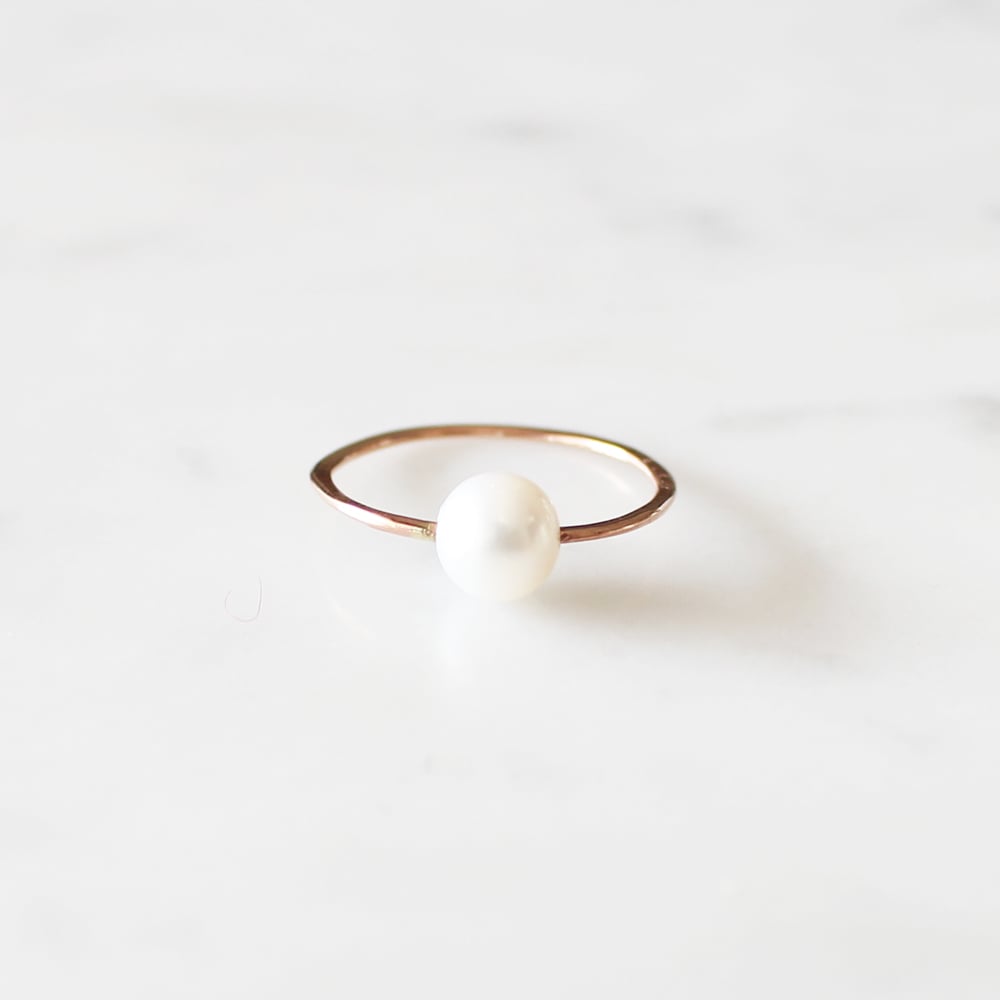 Image of Pure Pearl Ring