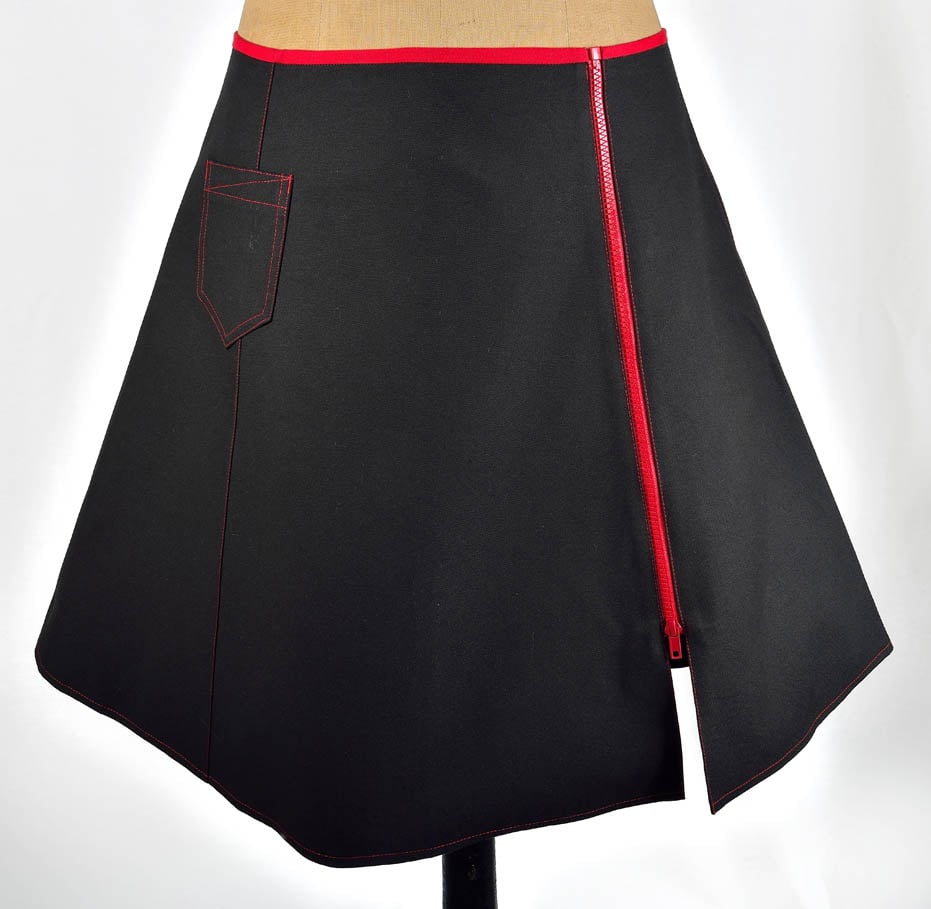 Image of Jupe noire zip rouge