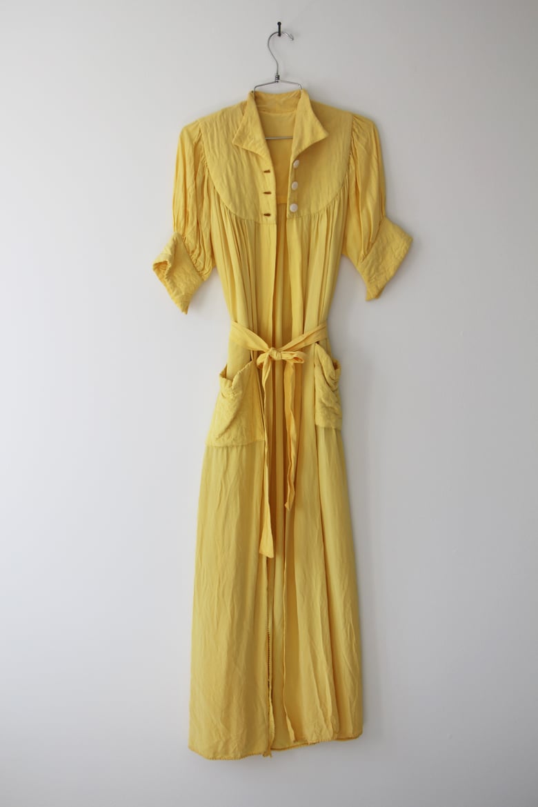 Image of Yellow Crepe Vintage Dressing Gown
