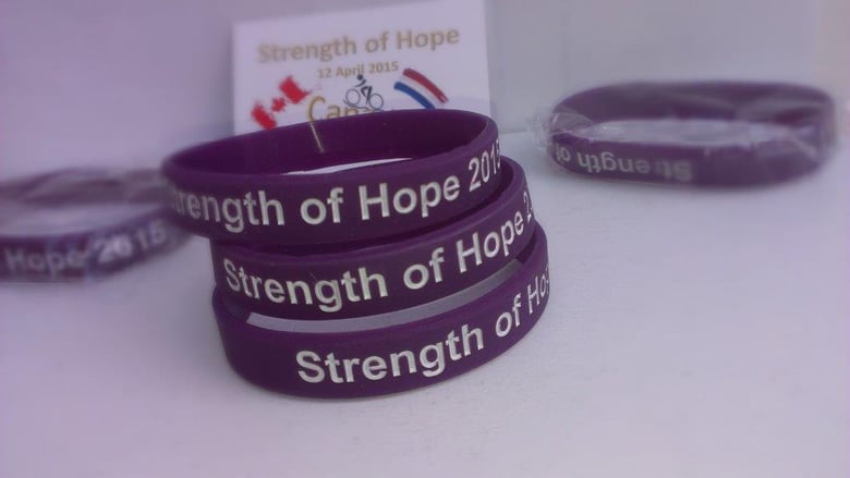 Image of Armbandje "Strength of Hope 2015"