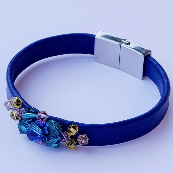Image of Blue Swarovski Cluster Bracelet