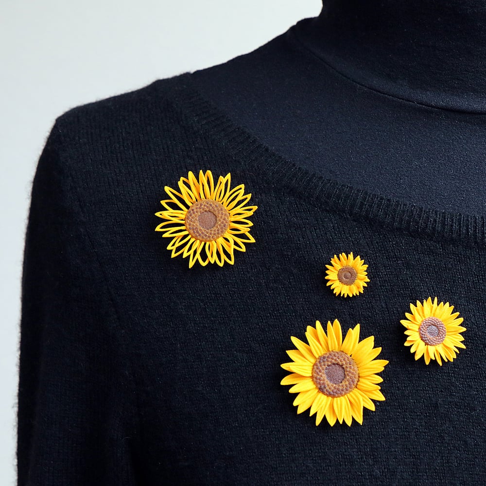 Image of 3D printed Brooch Van Gogh Sunflower 