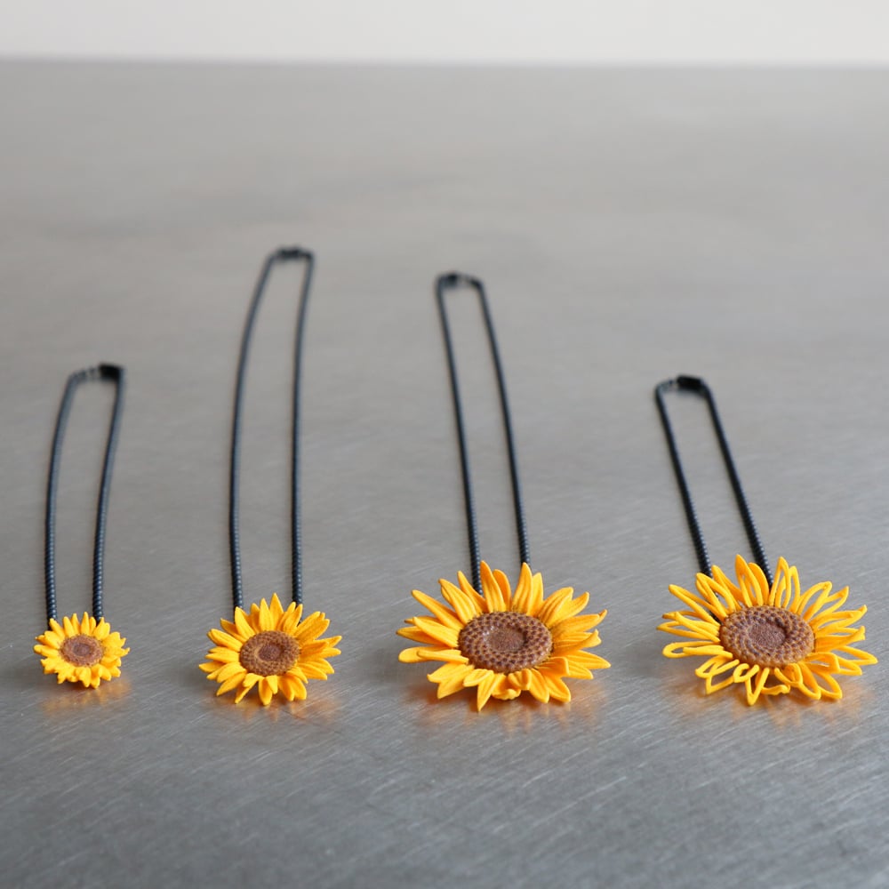 Image of 3D printed Pendants Van Gogh Sunflower 