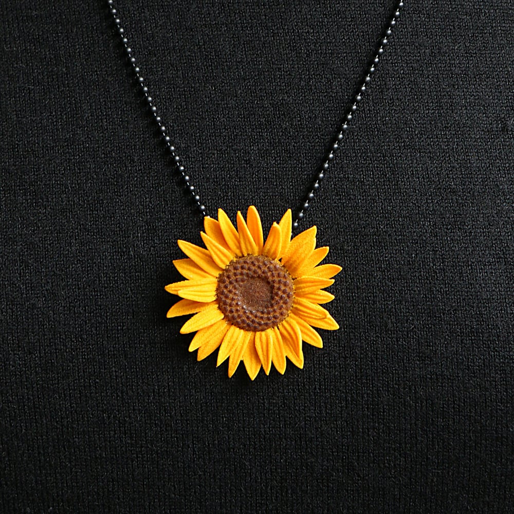 Image of 3D printed Pendants Van Gogh Sunflower 