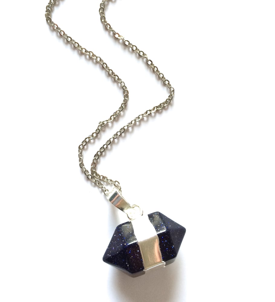 Image of Kool Jewels Black Precious Stone Pendant