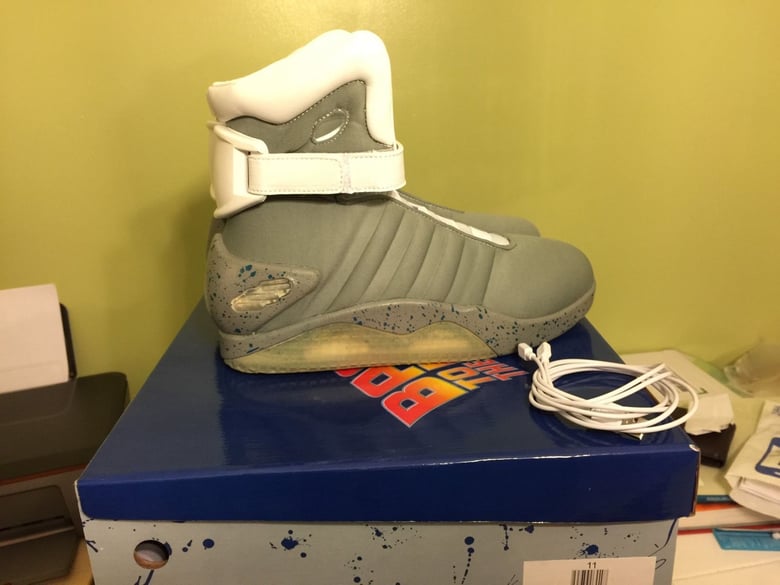 Image of NEW Universal Studios BACK TO THE FUTURE AIR MAG 