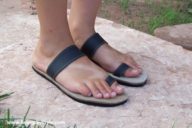 Image of Bahama Sandals Tutorial and Sewing Pattern 