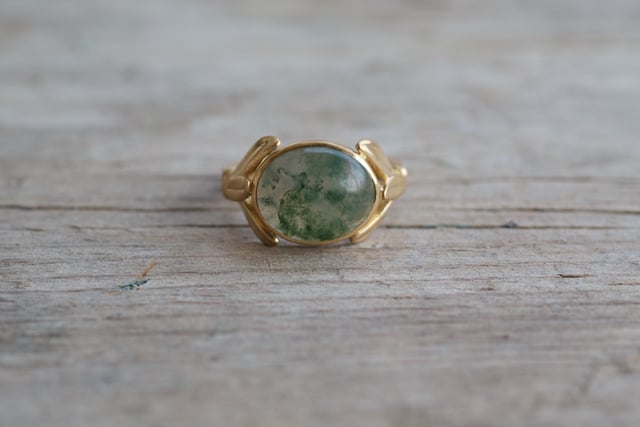 Image of Mossy Agate Cabochon Leaf Hold Setting