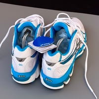 Image 3 of size: us7.5 uk5.5 eu39  cm24.5