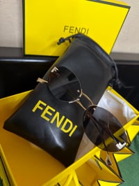 Fendi sunnies 