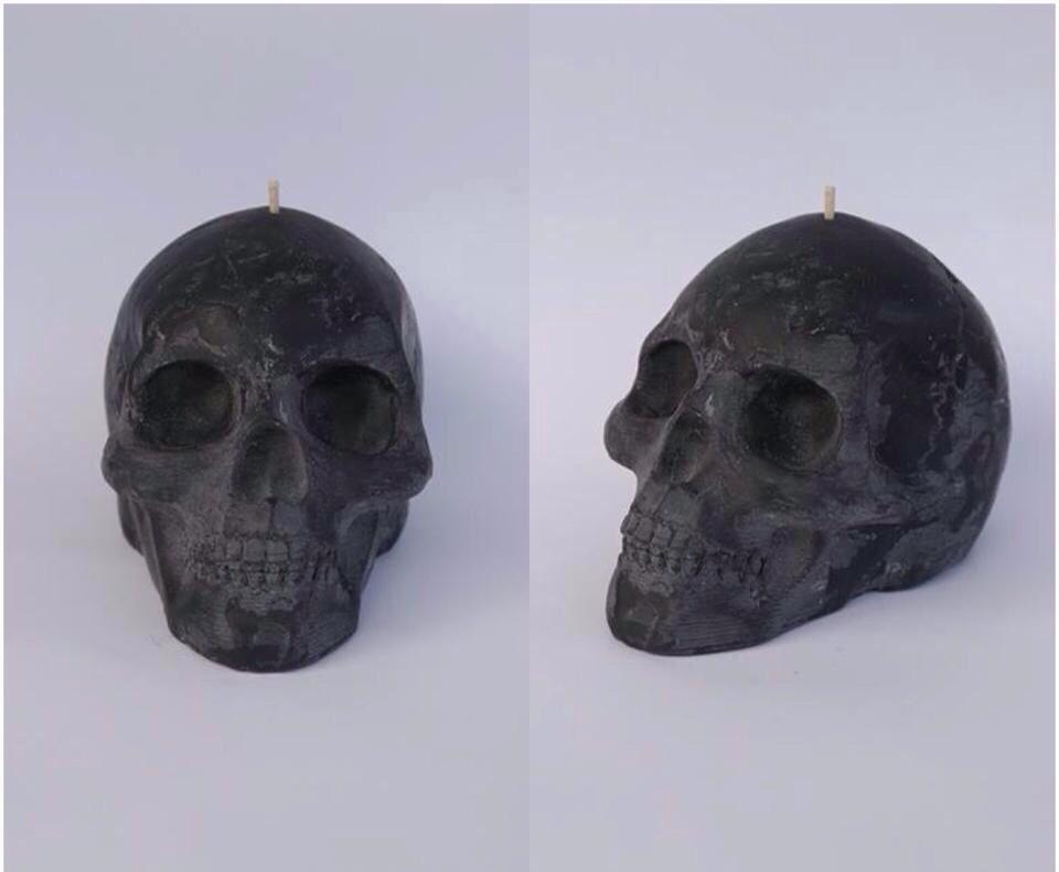 Image of X-Large Skull candles