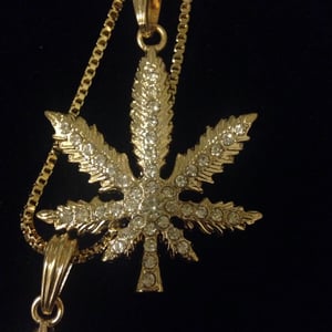 Image of Double MJ chains green/clear