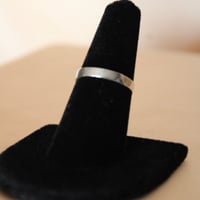 Image 2 of Simple band ring (7)