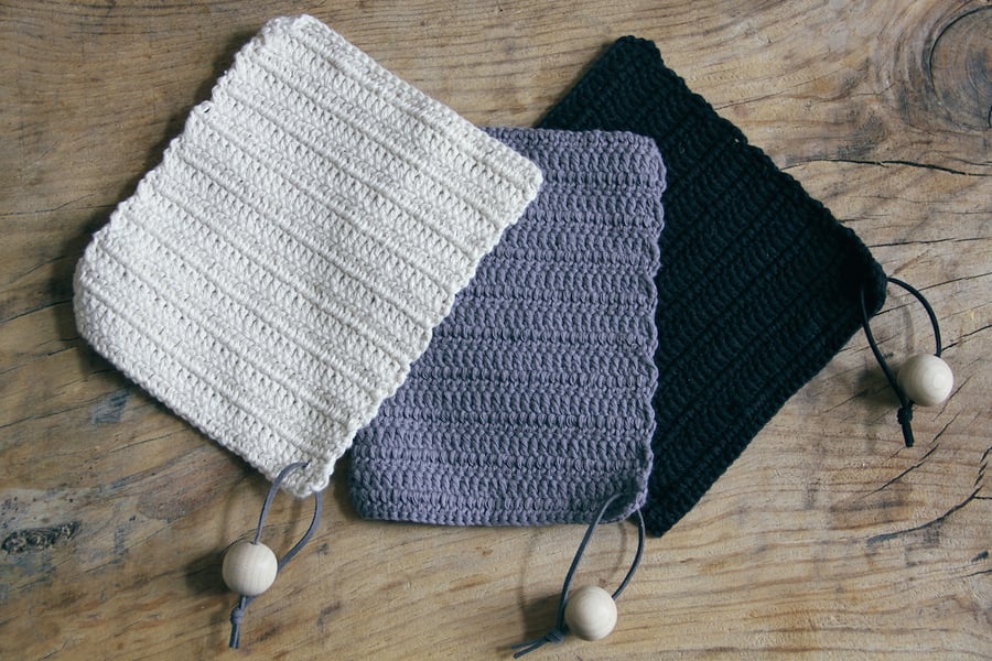 Image of Crocheted heat mats