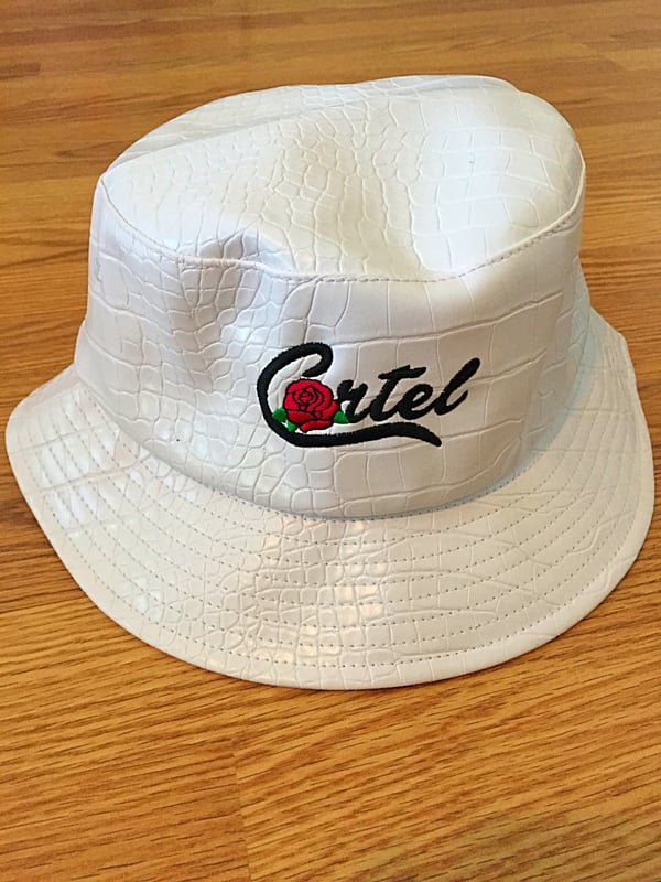 Image of 100% Croc Bucket Hat - White