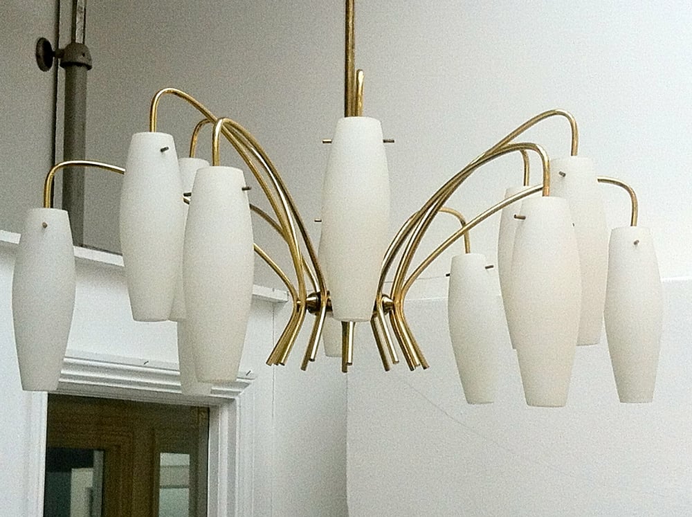 Image of Mid-Century Chandelier in the style of Stilnovo