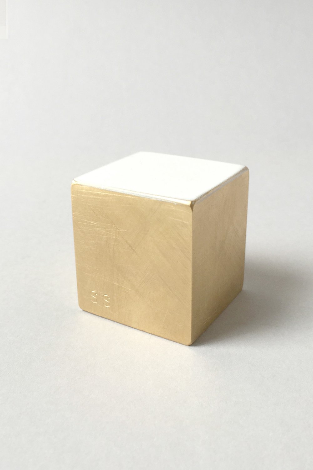 Image of Float paperweight - Square