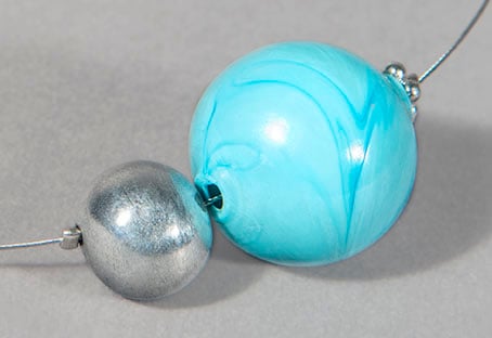 Image of collana MINIMALIA in perle soffiate di vetro coprente di Murano