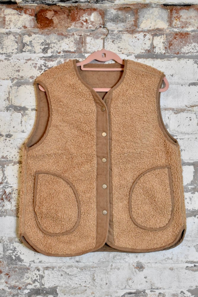 Image of Reversible teddy bear / corduroy gilet