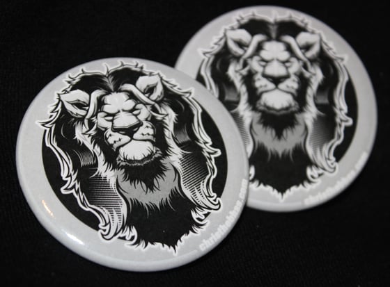 Image of REALMATIK! LION BUTTON PACK