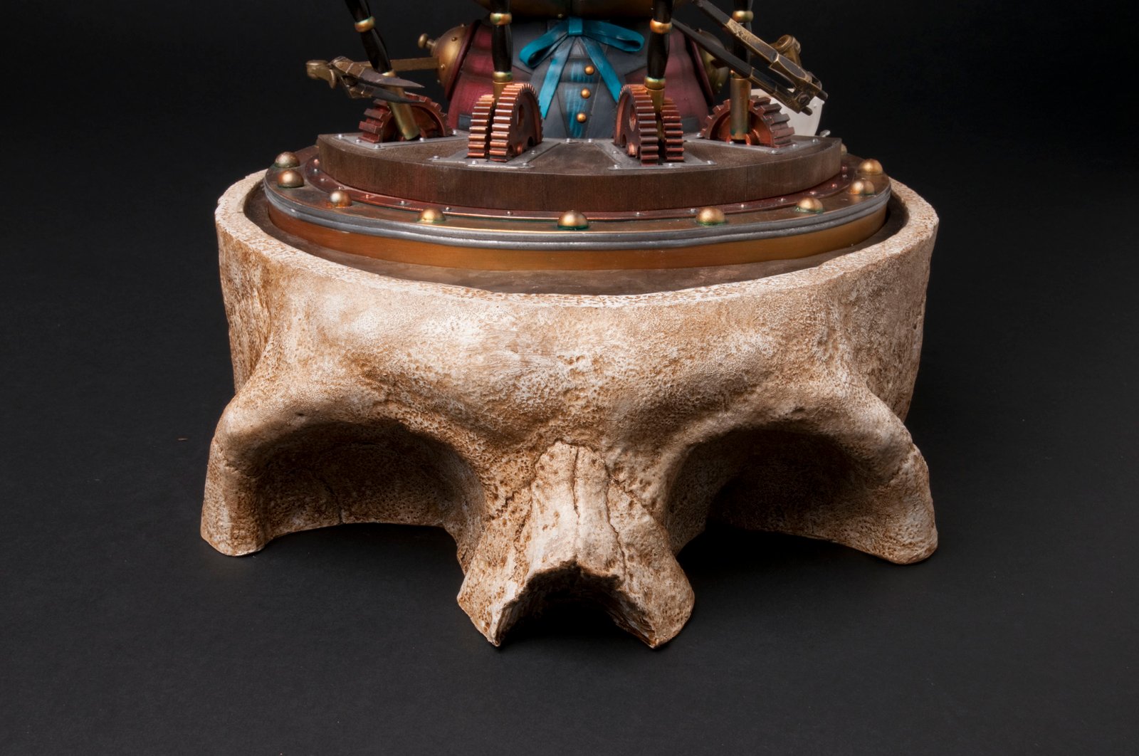 Oddfellows -Original Mechtorian sculpture (Collaboration with Chet