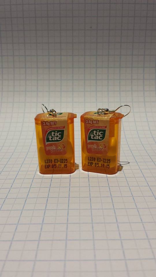 Image of Mini tic-tac earrings (peach)