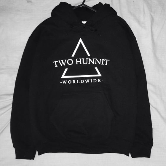 Image of TWO HUNNIT WORLDWIDE HOODY