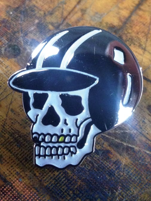 Image of Speed Skull Pin